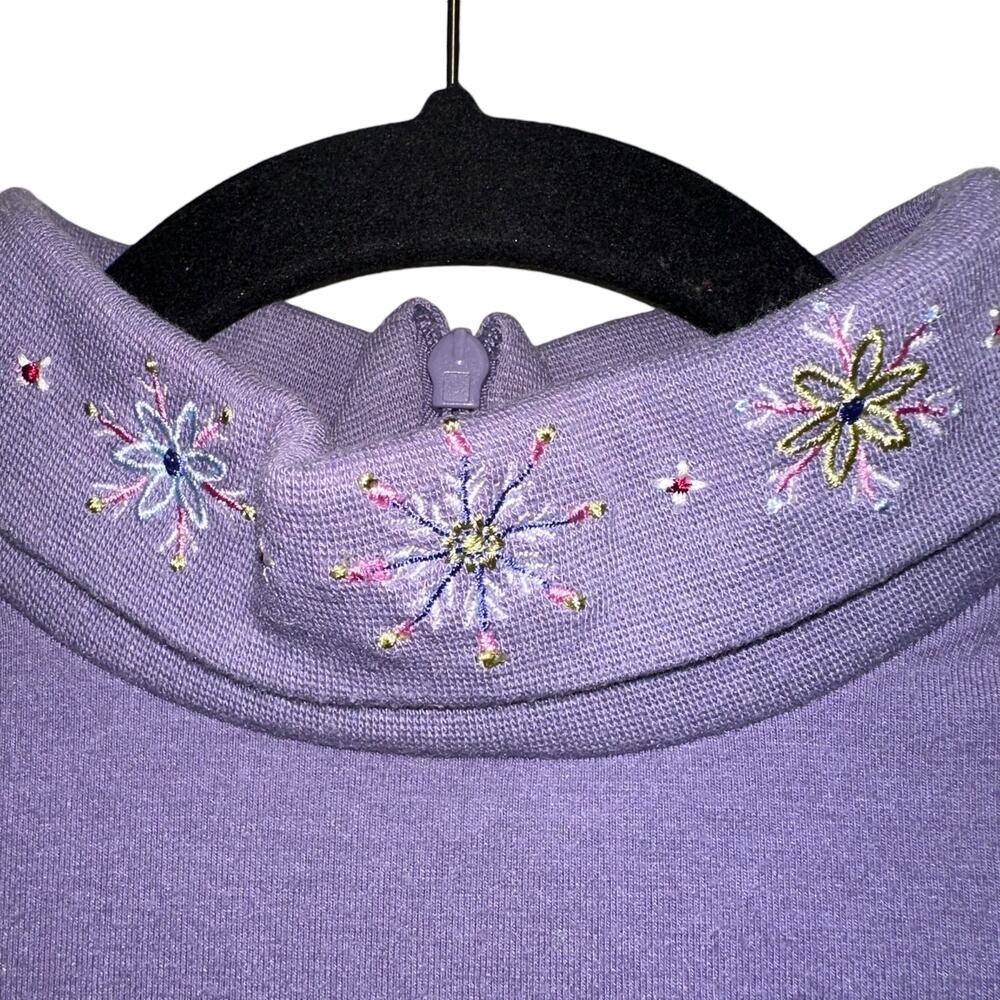 Koret Petites Lavender Embroidered Mock Neck Top Women's Medium - Picture 2 of 6